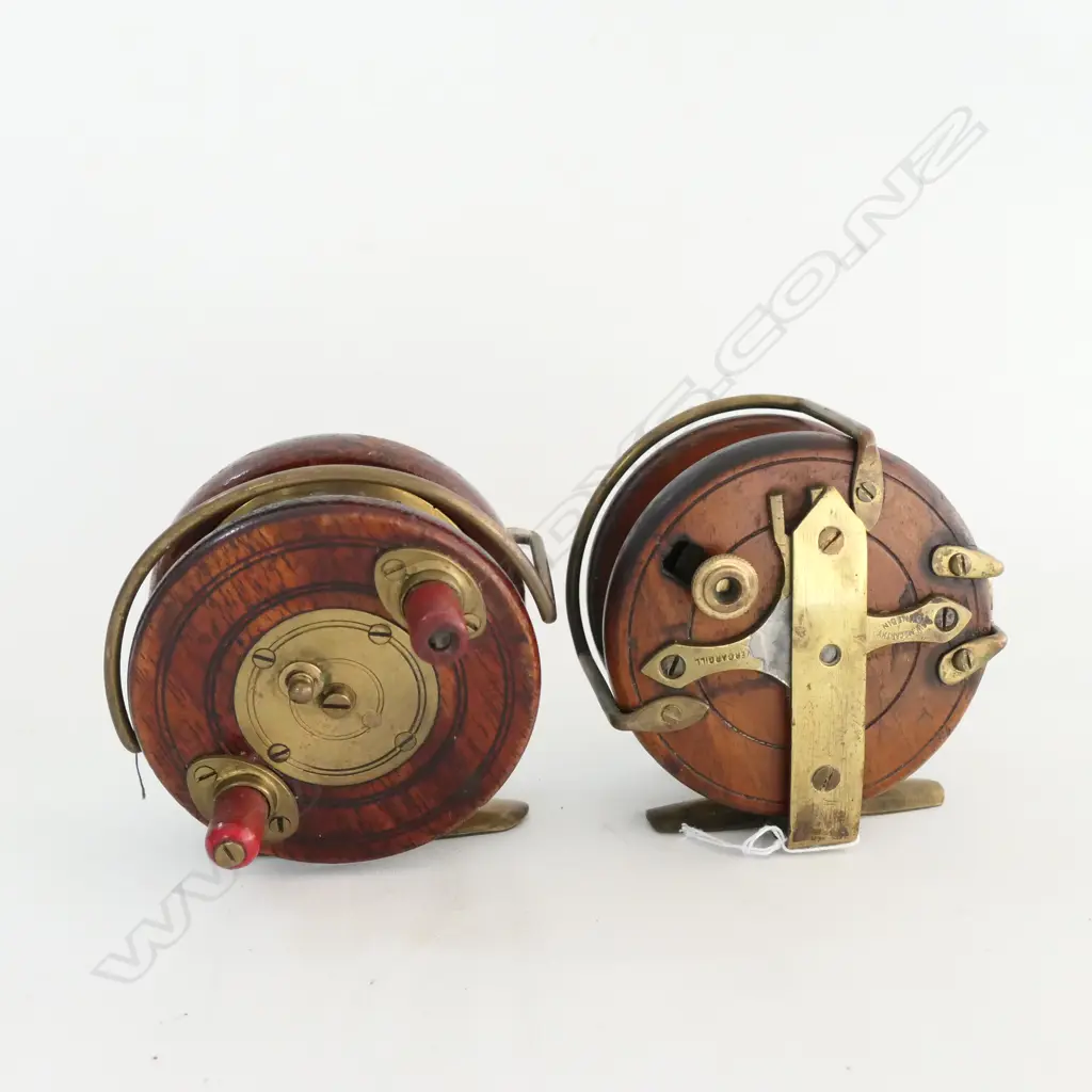 2 VICTORIAN WOODEN REELS w BRASS STARBACK (OLD REPAIR) Image 1++
